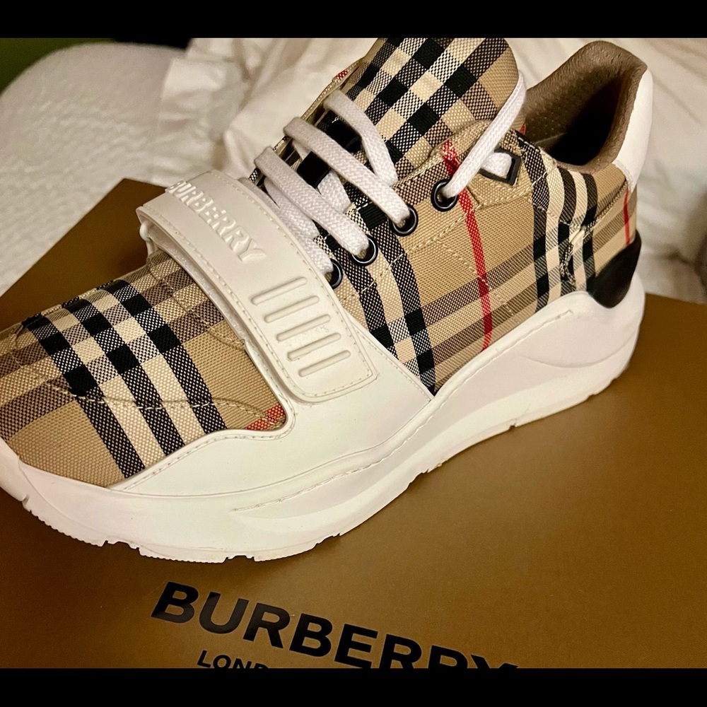 US size 8.5